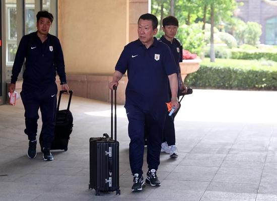 原本自己还在等着吴家人找过来，没准备主动向吴家出击。